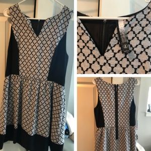 Kensie Dress - Size Large